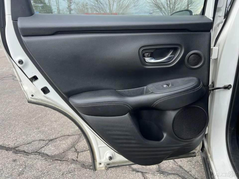 2023 Honda HR-V 3rd Gen - Image 12 of 12