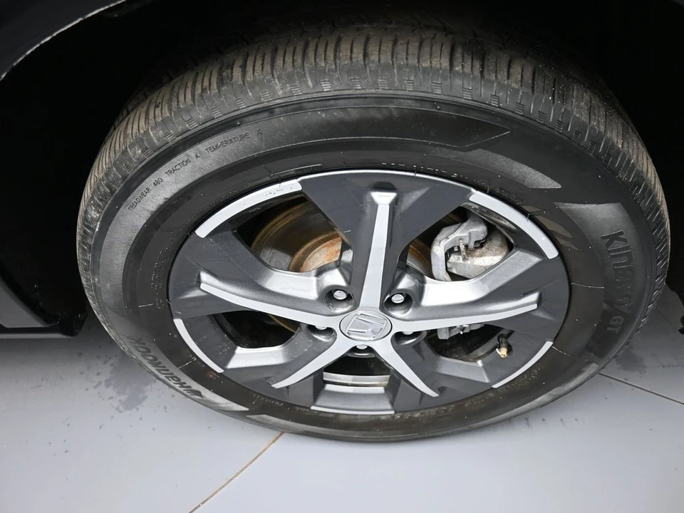 2023 Honda HR-V 3rd Gen - Image 13 of 21