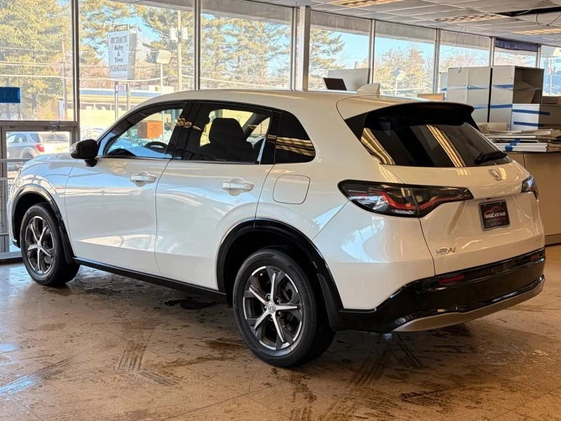 2023 Honda HR-V 3rd Gen - Image 9 of 12