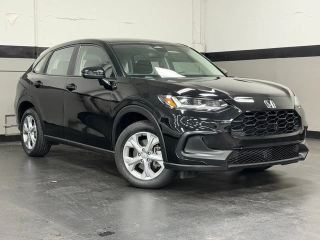 2023 Honda HR-V 3rd Gen - Image 3 of 31