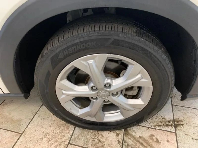 2023 Honda HR-V 3rd Gen - Image 10 of 12