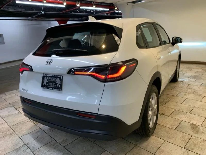 2023 Honda HR-V 3rd Gen - Image 8 of 12