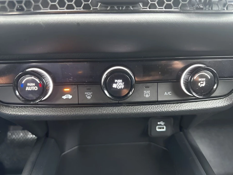 2023 Honda HR-V 3rd Gen - Image 17 of 21