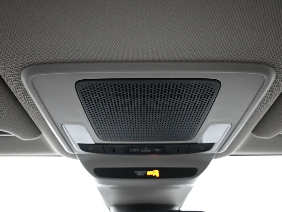 2023 Honda HR-V 3rd Gen - Image 17 of 21