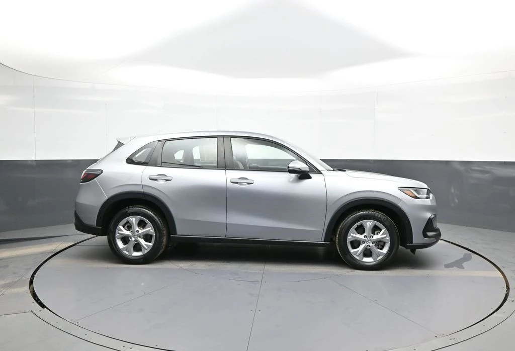2023 Honda HR-V 3rd Gen - Image 5 of 12