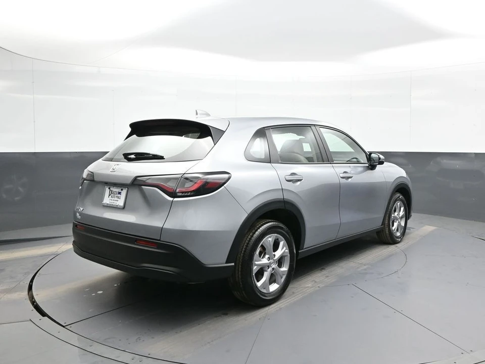 2023 Honda HR-V 3rd Gen - Image 6 of 12