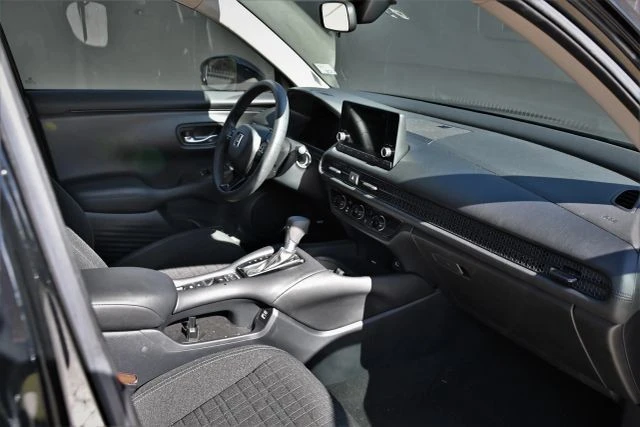 2023 Honda HR-V 3rd Gen - Image 13 of 16