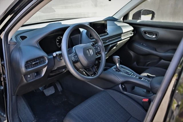 2023 Honda HR-V 3rd Gen - Image 10 of 16