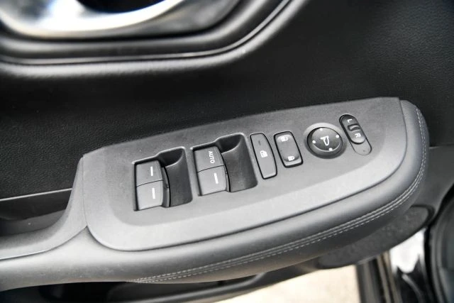 2023 Honda HR-V 3rd Gen - Image 10 of 21