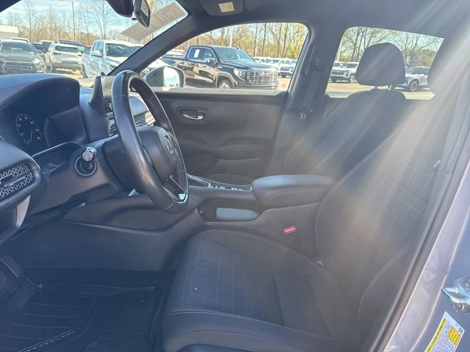 2023 Honda HR-V 3rd Gen - Image 9 of 21