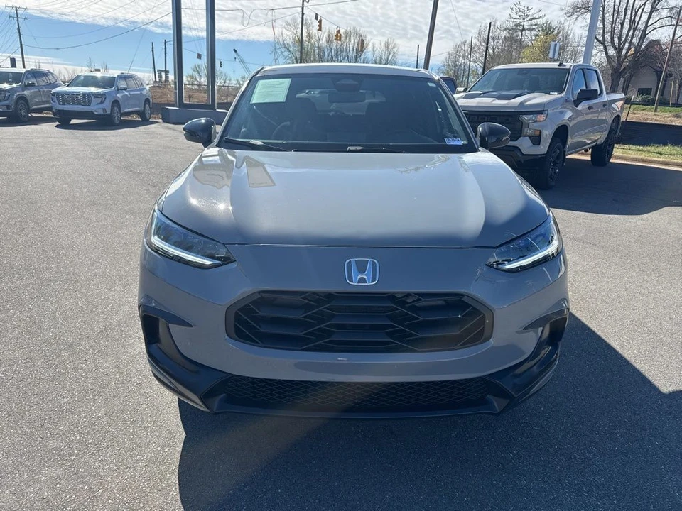 2023 Honda HR-V 3rd Gen - Image 8 of 21