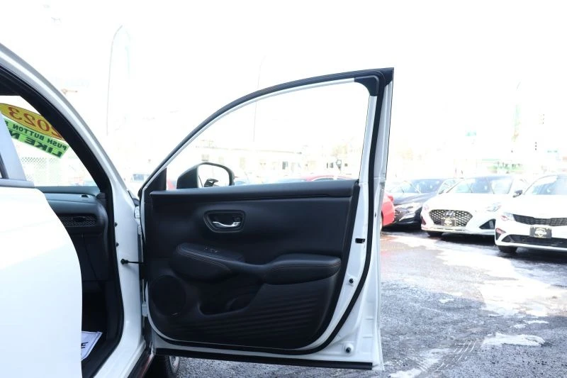 2023 Honda HR-V 3rd Gen - Image 11 of 12