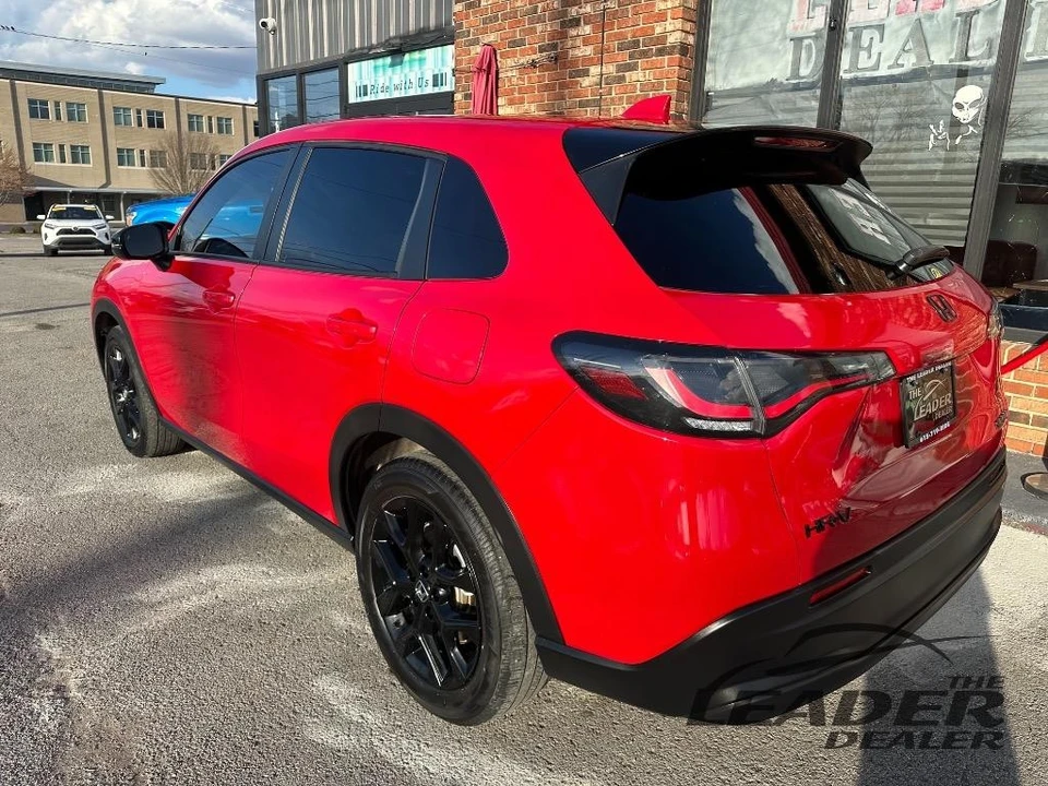 2023 Honda HR-V 3rd Gen - Image 4 of 16