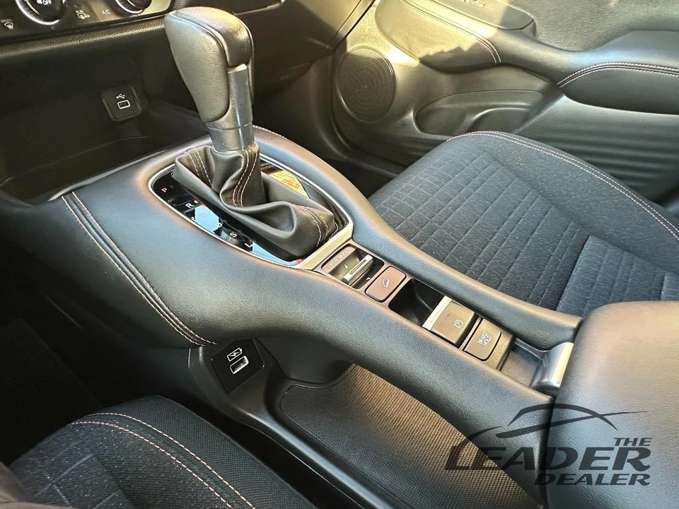 2023 Honda HR-V 3rd Gen - Image 15 of 16