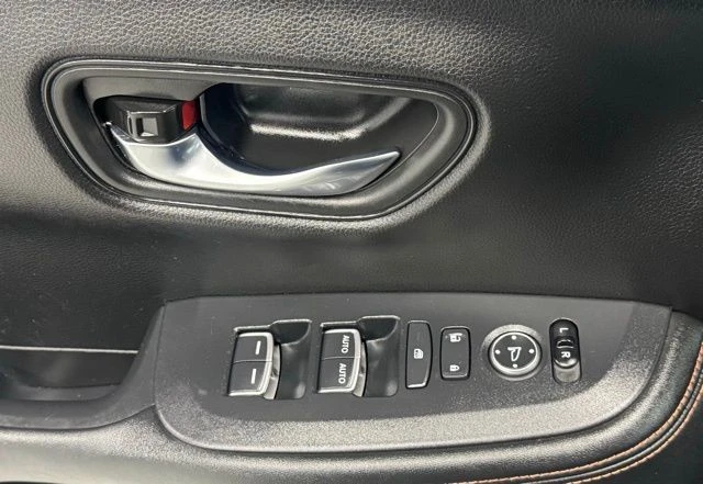 2023 Honda HR-V 3rd Gen - Image 19 of 21