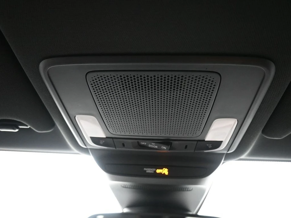 2023 Honda HR-V 3rd Gen - Image 17 of 21