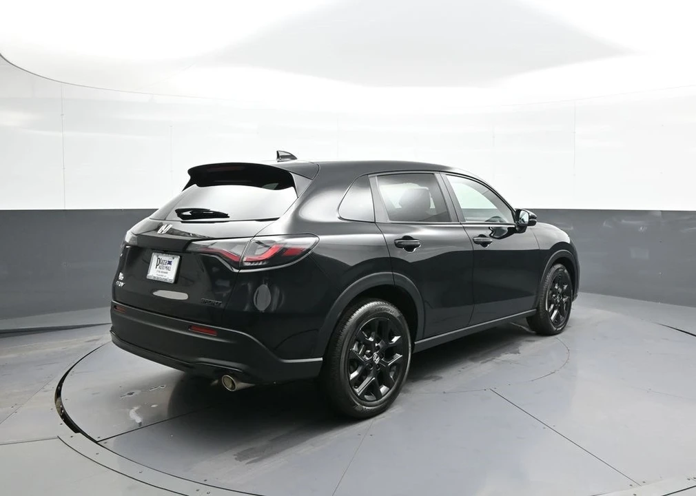 2023 Honda HR-V 3rd Gen - Image 6 of 12