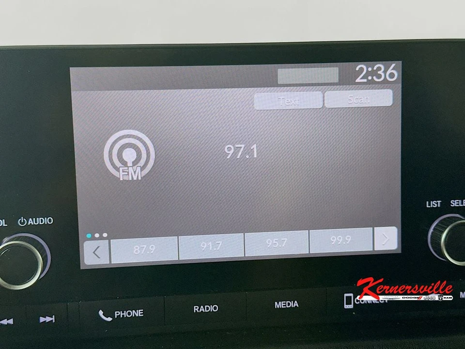 2023 Honda HR-V 3rd Gen - Image 17 of 21