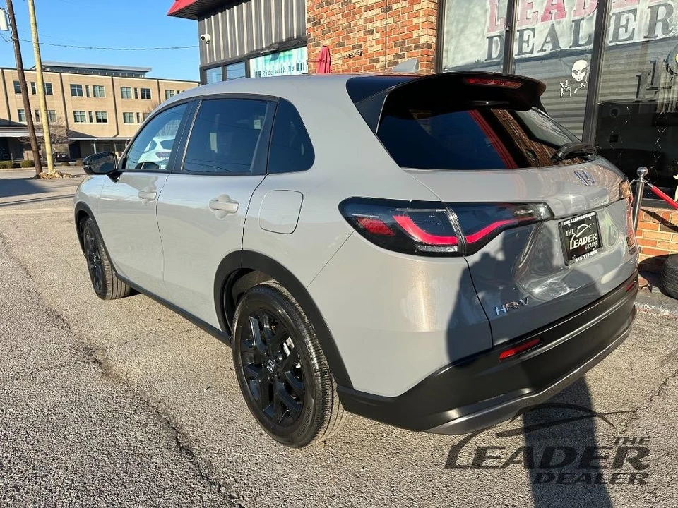 2023 Honda HR-V 3rd Gen - Image 4 of 17
