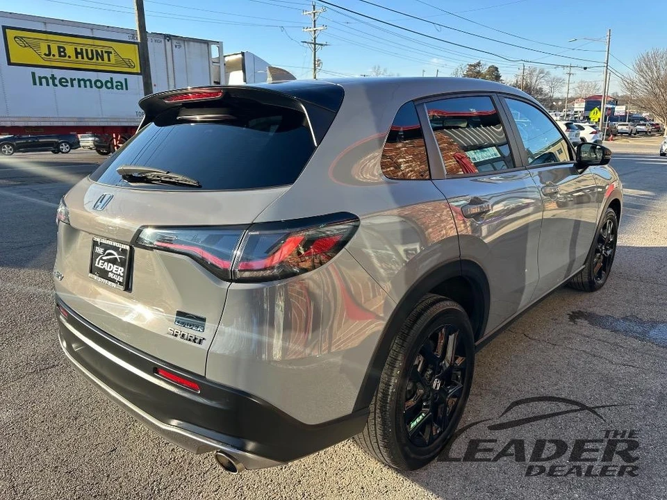 2023 Honda HR-V 3rd Gen - Image 3 of 17