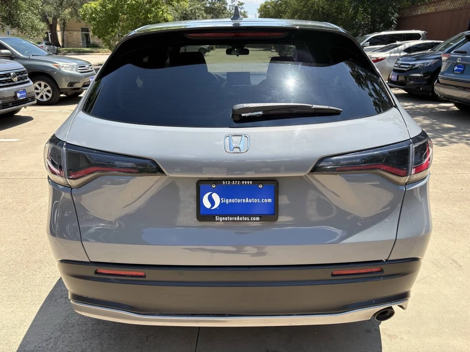 2023 Honda HR-V 3rd Gen - Image 10 of 16