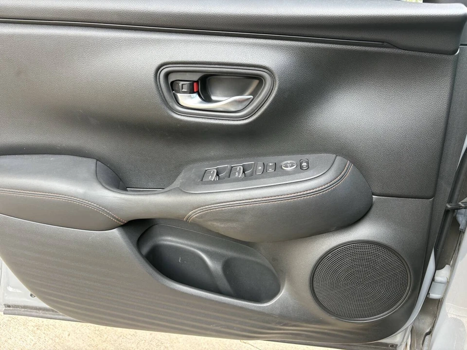 2023 Honda HR-V 3rd Gen - Image 14 of 16