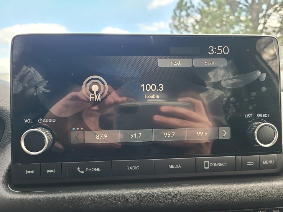 2023 Honda HR-V 3rd Gen - Image 18 of 21