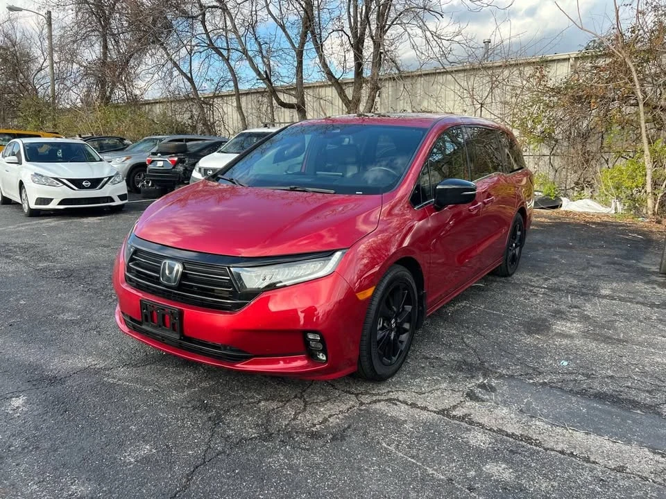 2023 Honda Odyssey - Image 2 of 14
