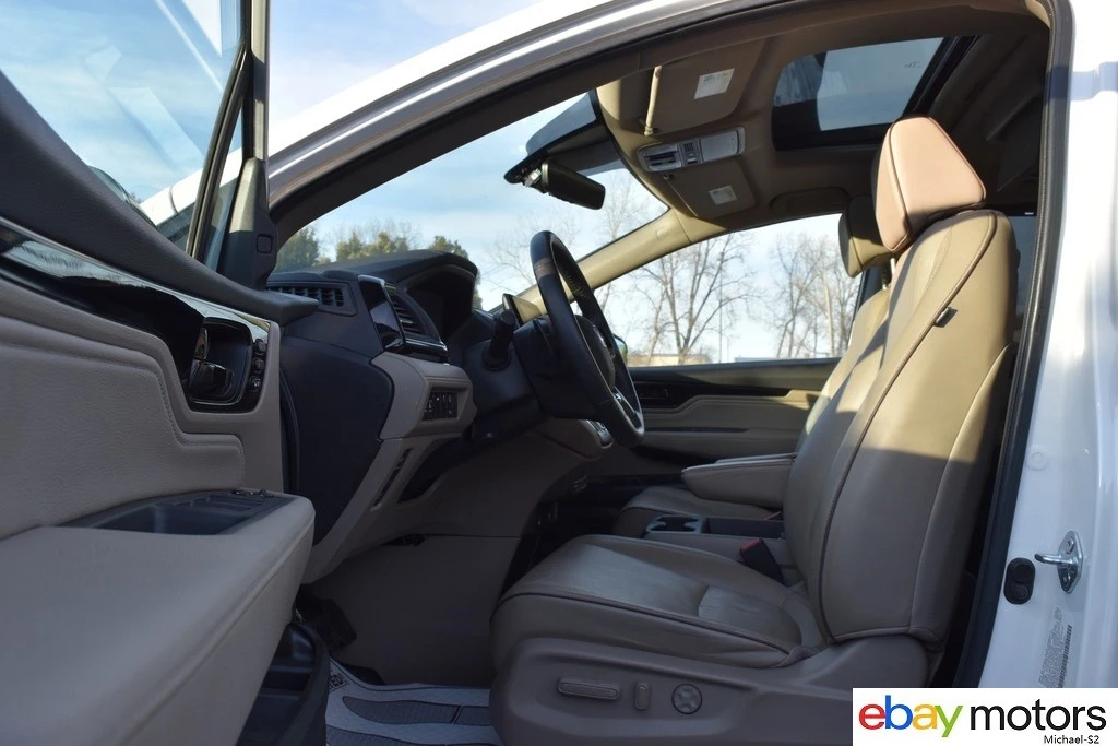2023 Honda Odyssey - Image 10 of 21