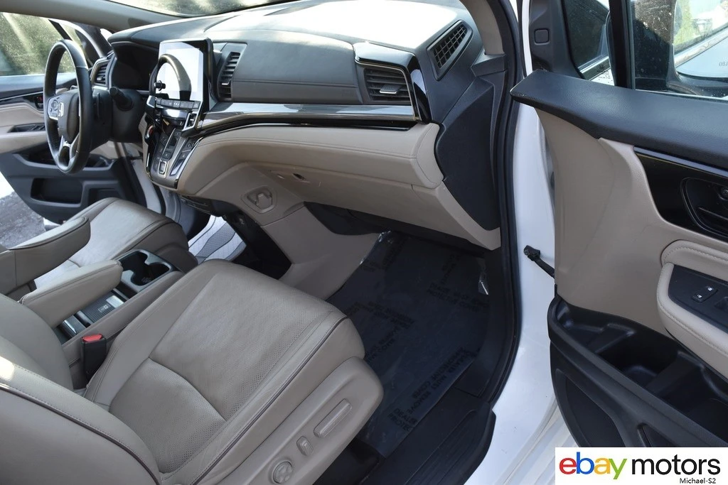 2023 Honda Odyssey - Image 17 of 21