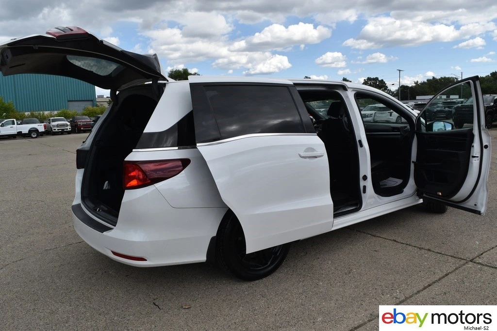 2023 Honda Odyssey - Image 20 of 21