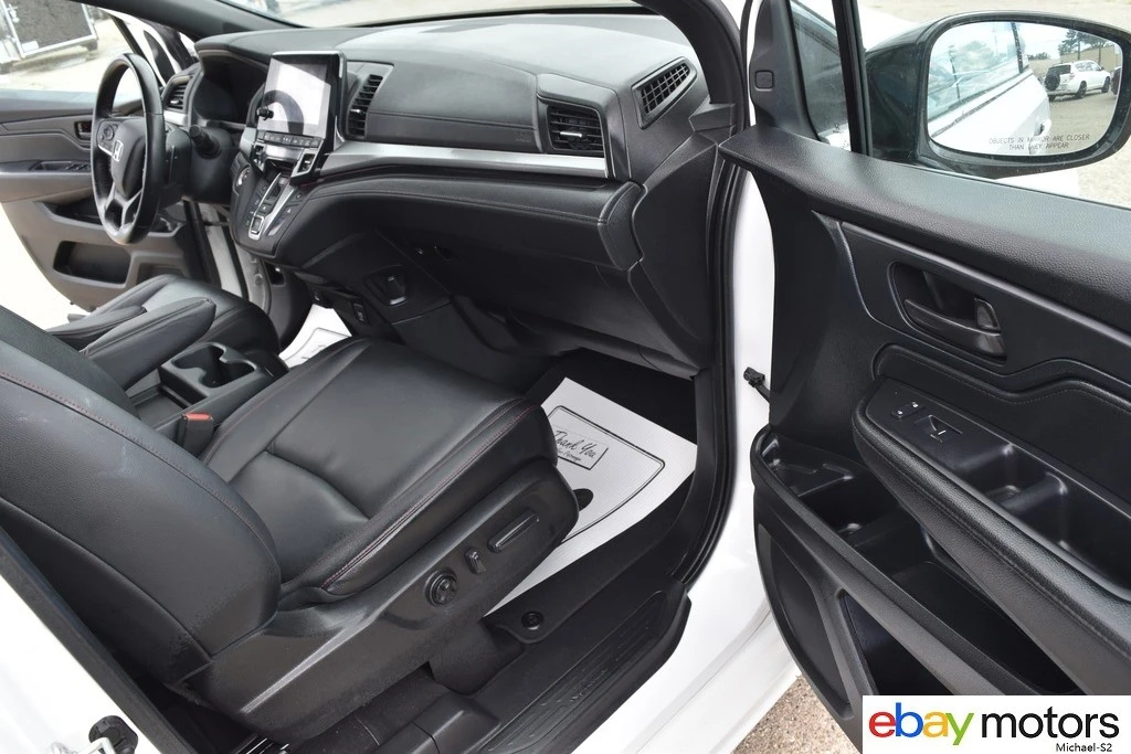 2023 Honda Odyssey - Image 17 of 21
