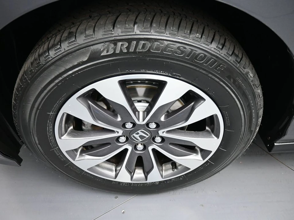 2023 Honda Odyssey - Image 14 of 31