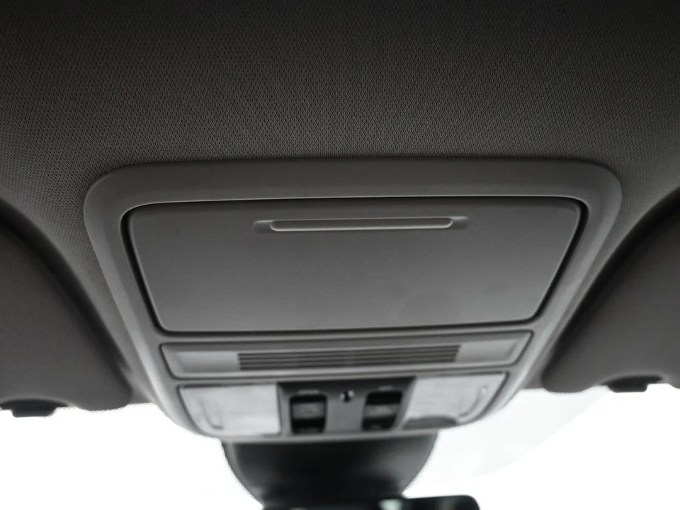 2023 Honda Odyssey - Image 17 of 31