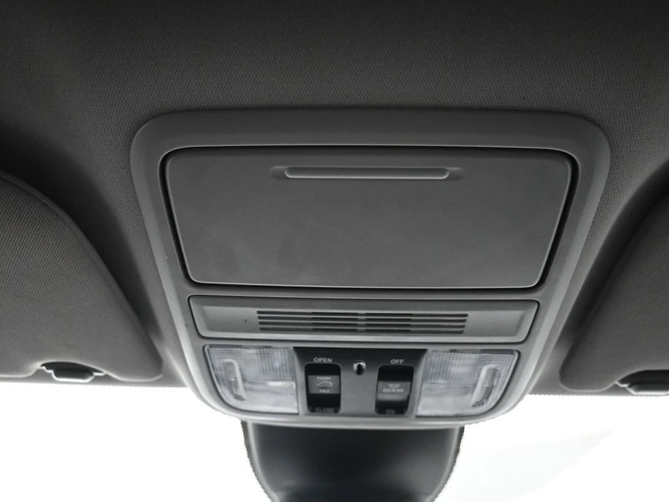 2023 Honda Odyssey - Image 17 of 21