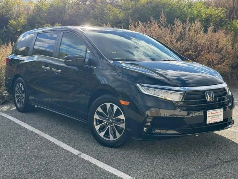 2023 Honda Odyssey - Image 3 of 12