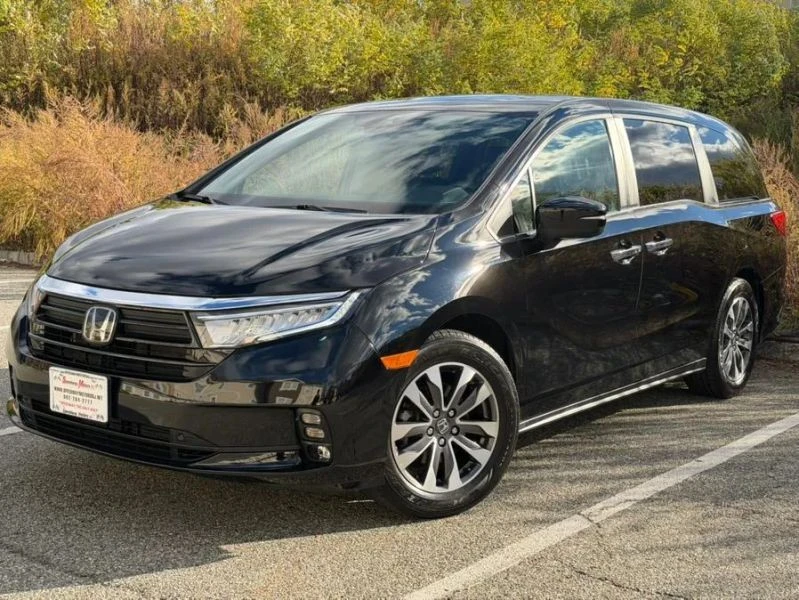 2023 Honda Odyssey - Image 2 of 12