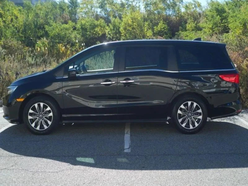 2023 Honda Odyssey - Image 9 of 12