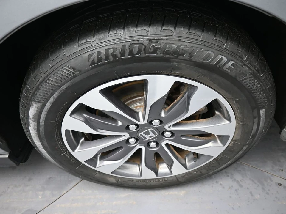 2023 Honda Odyssey - Image 15 of 21