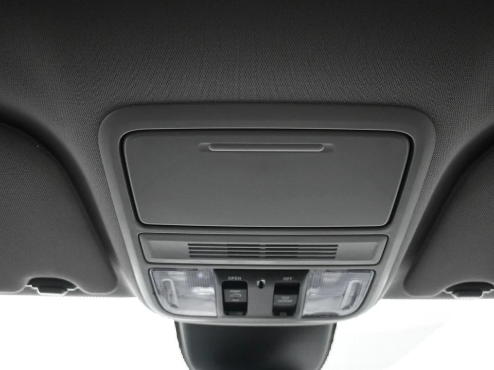 2023 Honda Odyssey - Image 17 of 21
