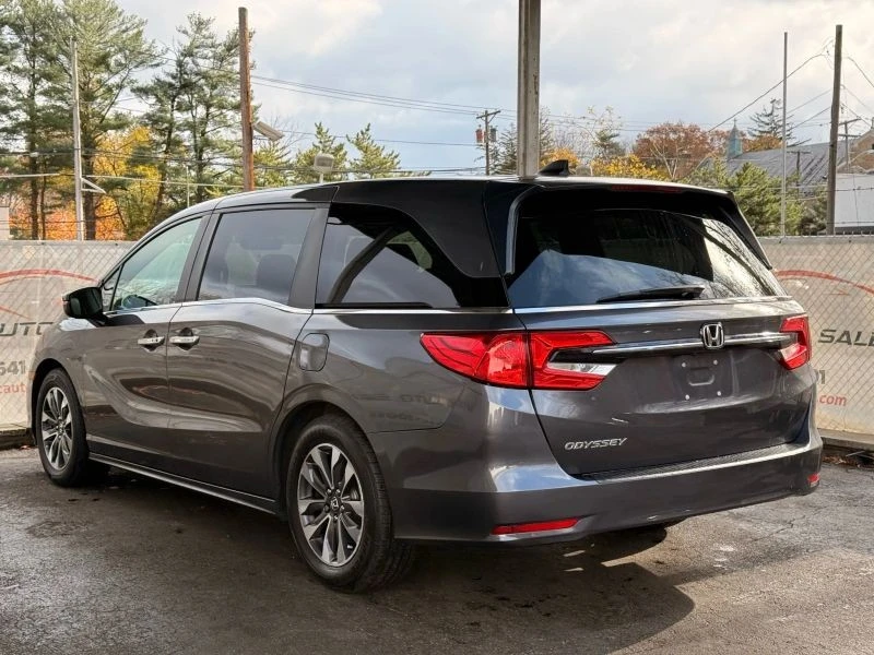 2023 Honda Odyssey - Image 11 of 12