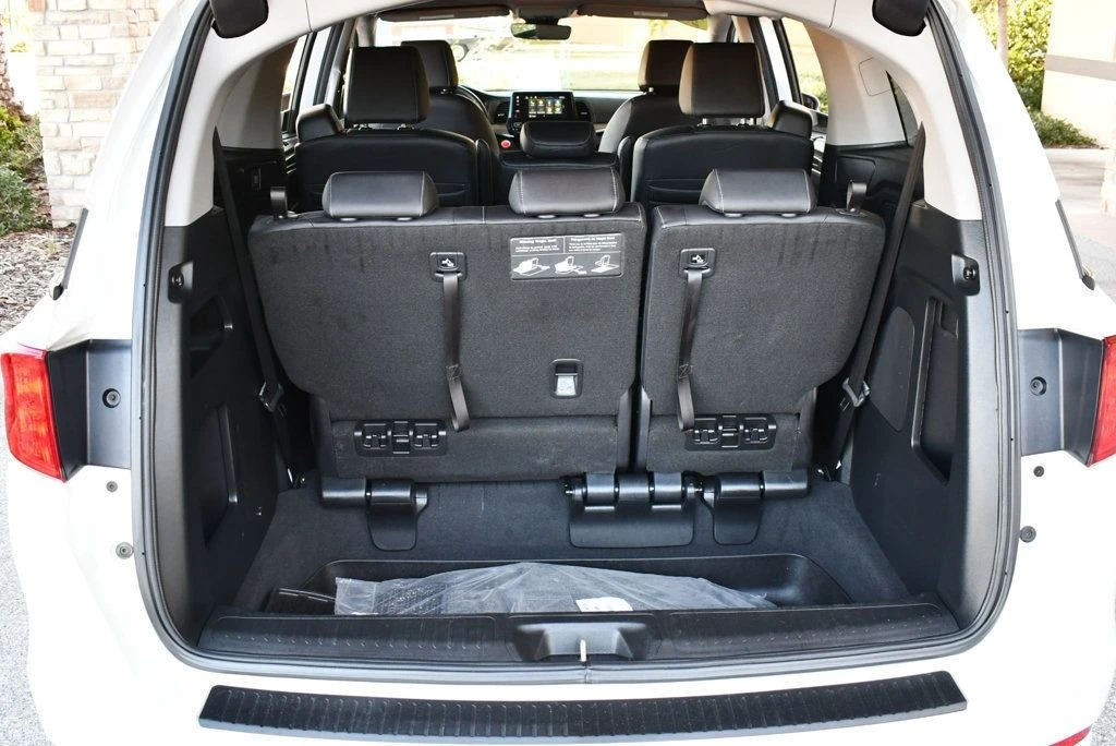 2023 Honda Odyssey - Image 18 of 21