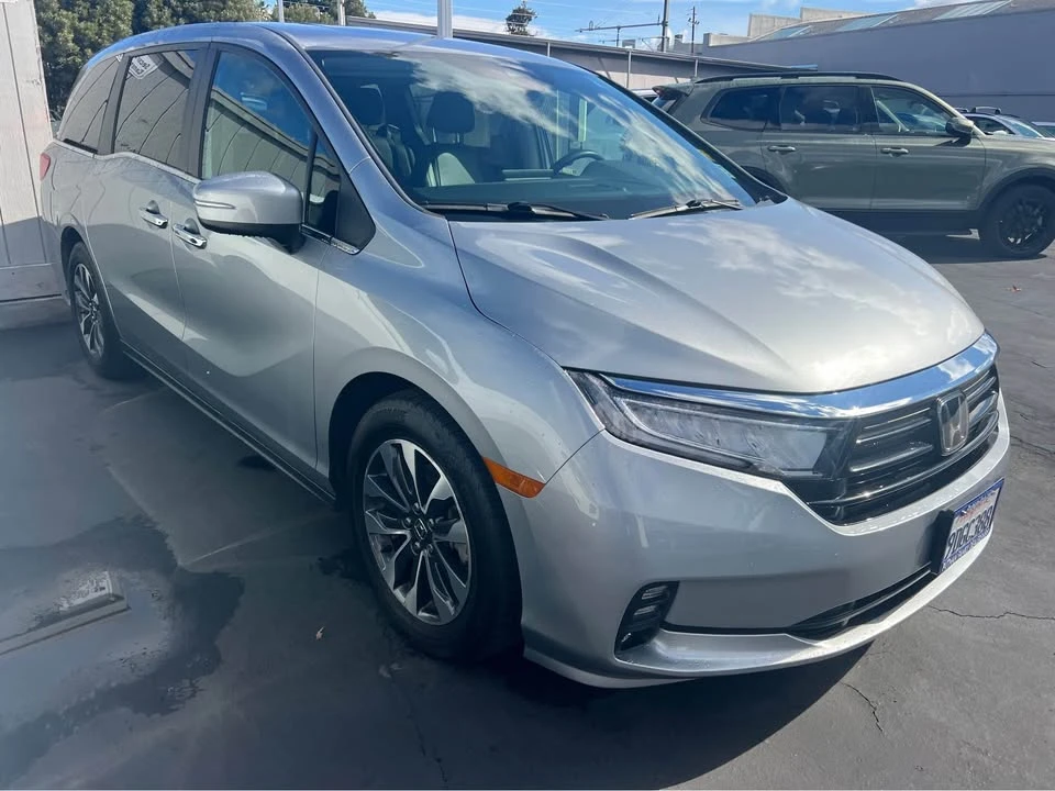 2023 Honda Odyssey - Image 7 of 8
