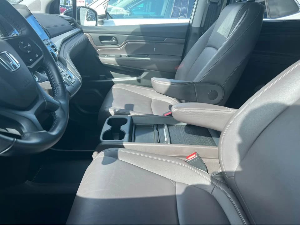 2023 Honda Odyssey - Image 2 of 8