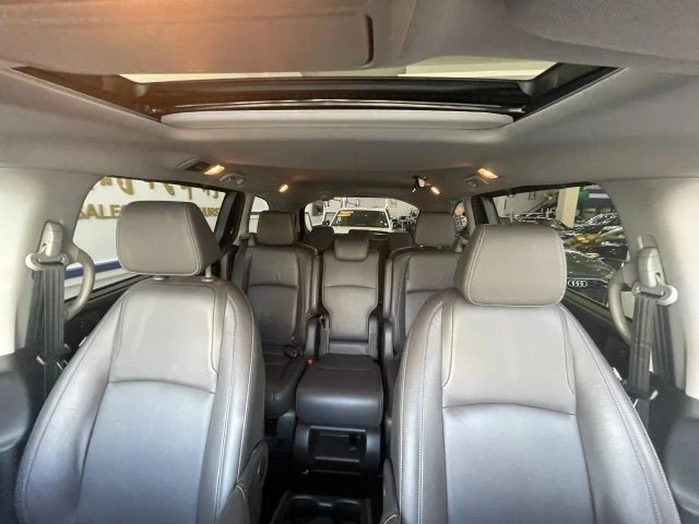 2023 Honda Odyssey - Image 17 of 30
