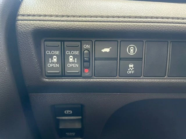 2023 Honda Odyssey - Image 9 of 30