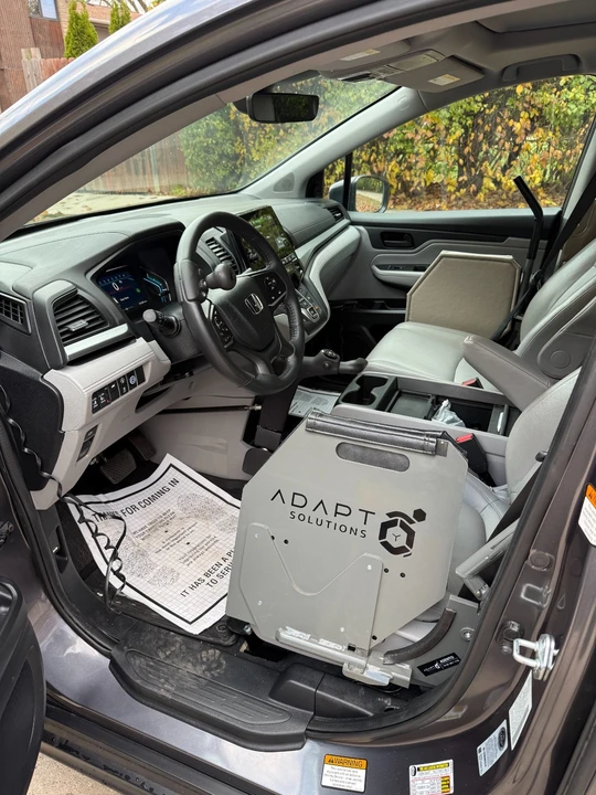 2023 Honda Odyssey - Image 16 of 21