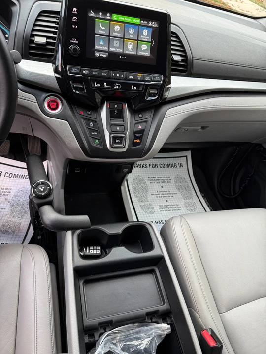 2023 Honda Odyssey - Image 18 of 21