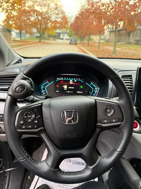 2023 Honda Odyssey - Image 20 of 21