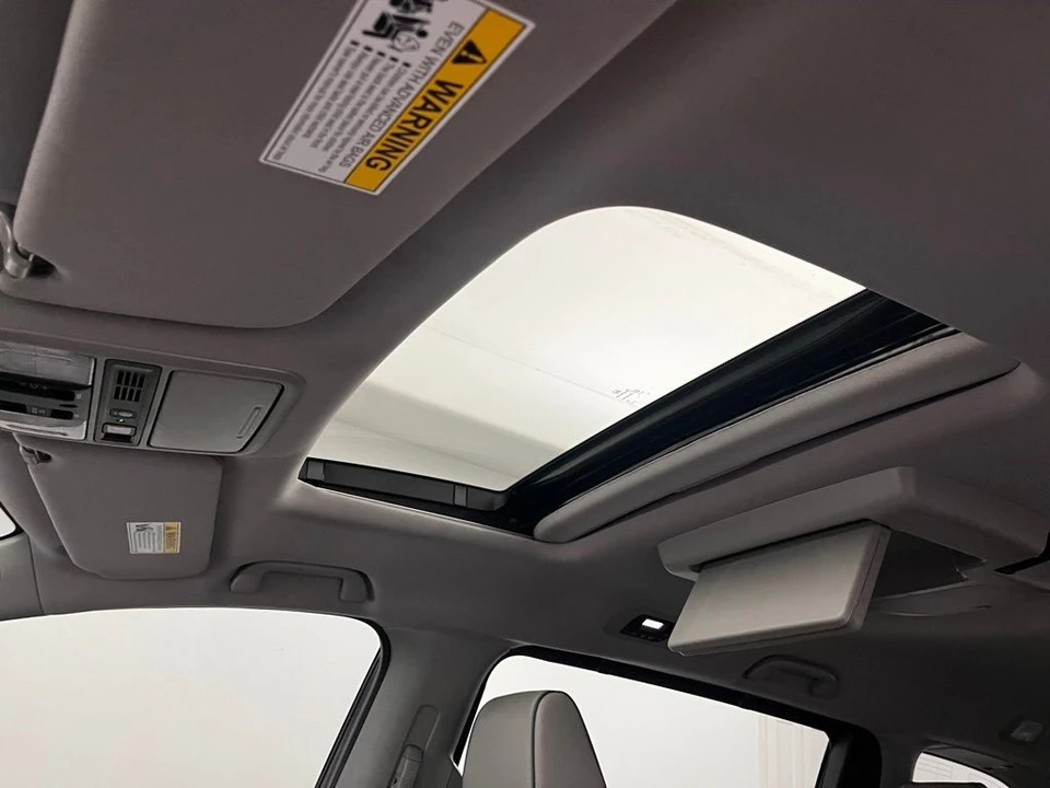 2023 Honda Odyssey - Image 3 of 12